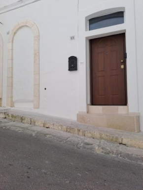 PETRAKIs HOUSE Ostuni